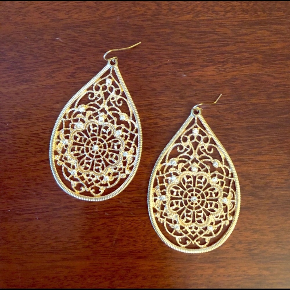 Earrings - Picture 4 of 7